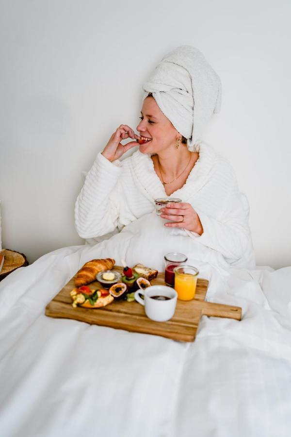 Uitgerust Voor Zaken Bed and Breakfast Χερενφέιν Εξωτερικό φωτογραφία